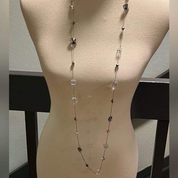 Premier Designs Elegant  “Ice Crystals Silver and Clear Beaded Necklace #PDNK1 - Picture 1 of 12